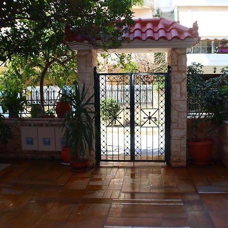 Filoxenia Apartment Атина Екстериор снимка