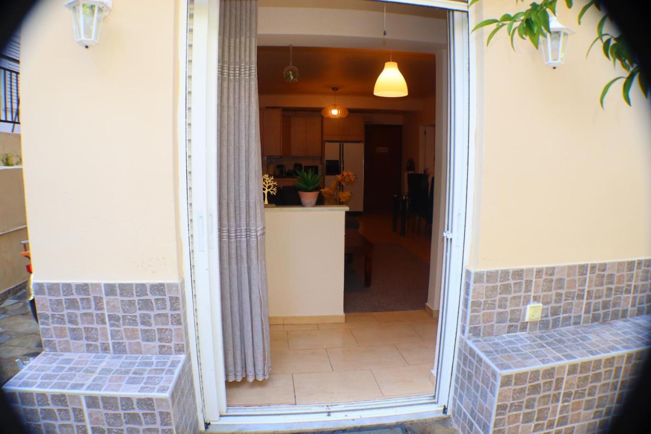Filoxenia Apartment Атина Екстериор снимка