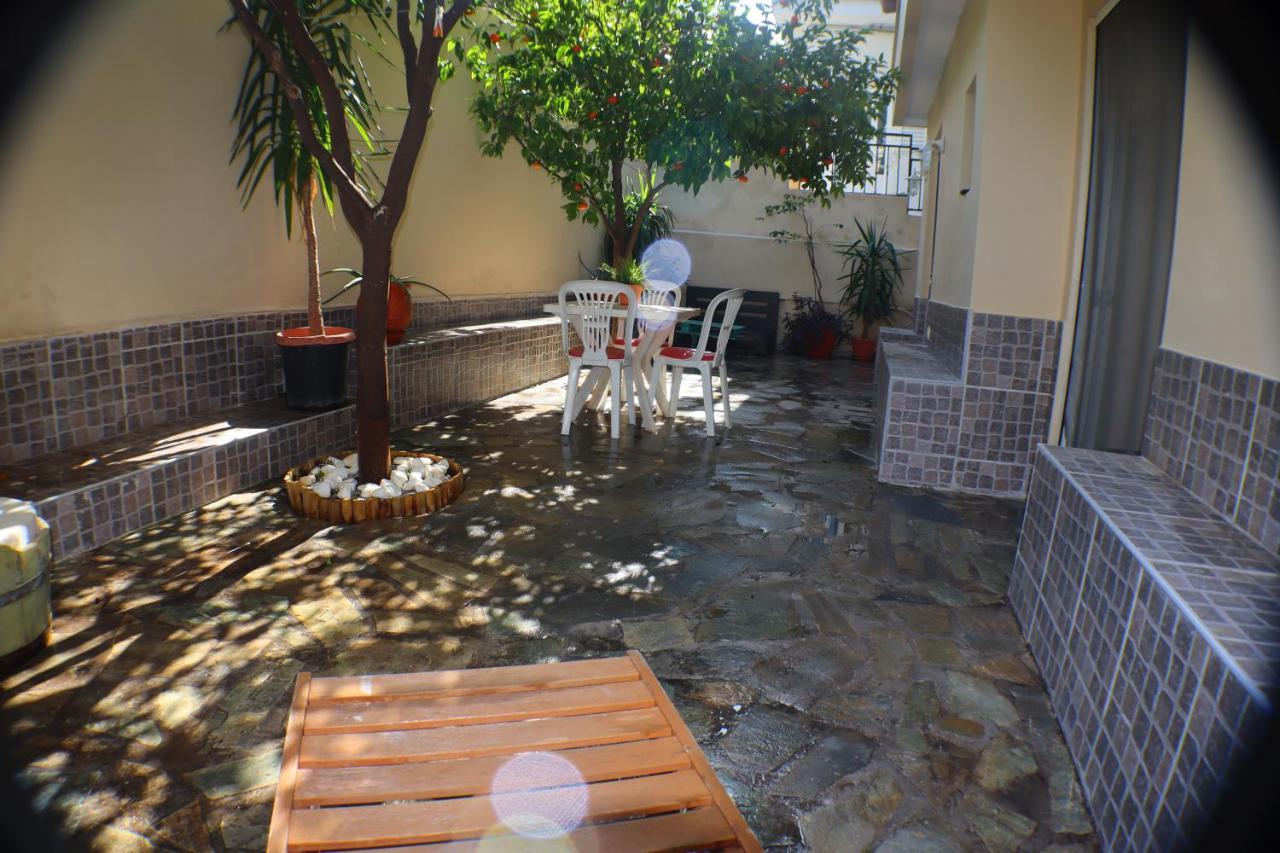 Filoxenia Apartment Атина Екстериор снимка