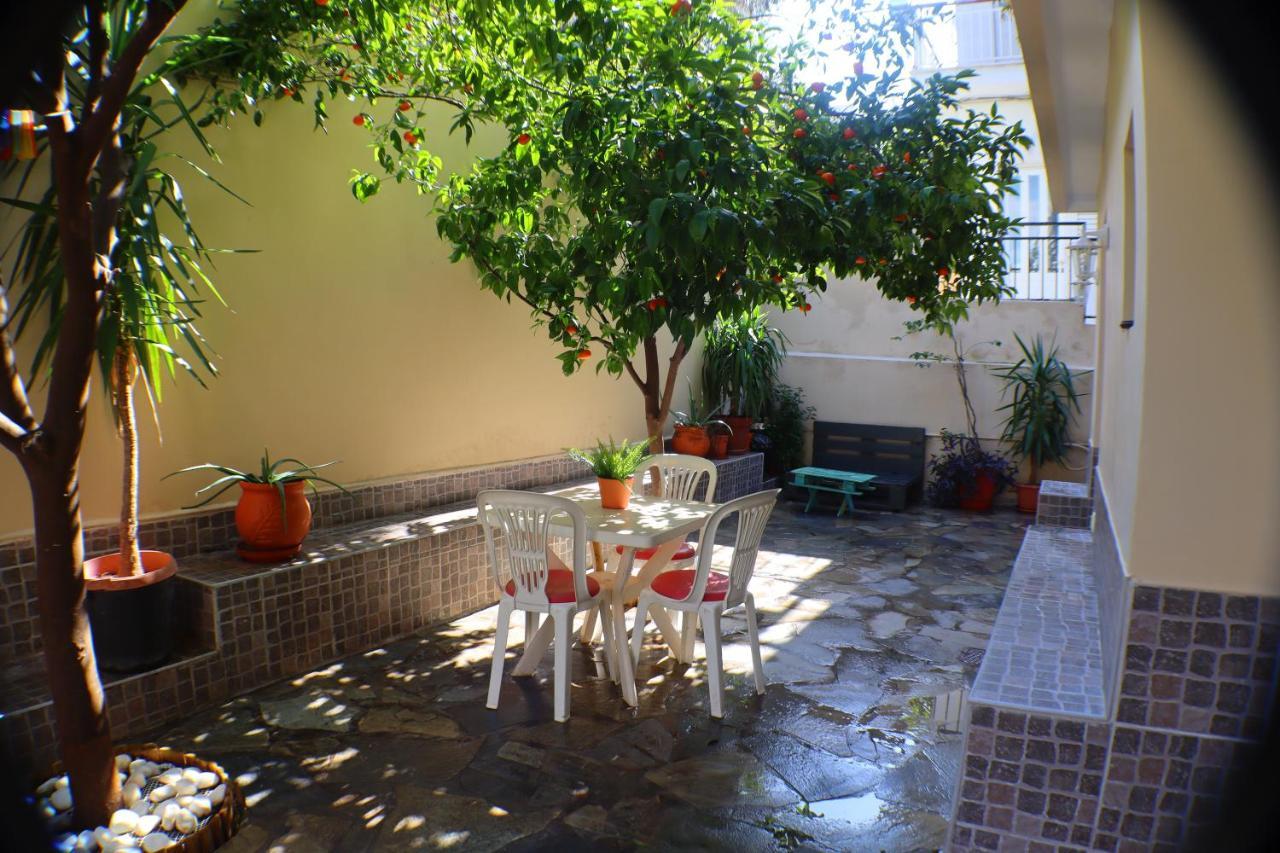 Filoxenia Apartment Атина Екстериор снимка